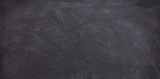 Na co jest czarną świeca?