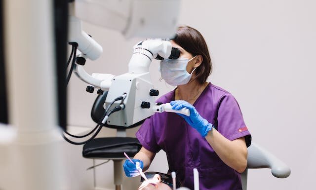 Narzędzia stomatologiczne w endodoncji Sprzęt i akcesoria dentystyczne